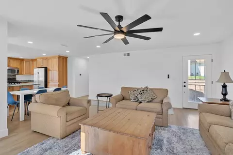 Living - 10320 Bosque Dr, Lakeside, CA 92040 photo 3 of 4
