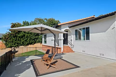 Exterior - 2197 Hawley Dr, Vista, CA 92084 photo 3 of 8