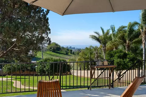 Exterior - 2197 Hawley Dr, Vista, CA 92084 photo 8 of 8
