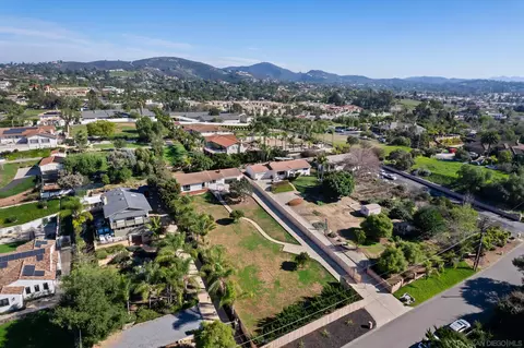 View/Area - 2197 Hawley Dr, Vista, CA 92084 photo 3 of 7