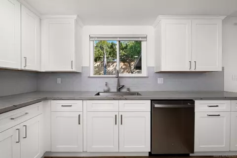Kitchen - 2197 Hawley Dr, Vista, CA 92084 photo 2 of 2