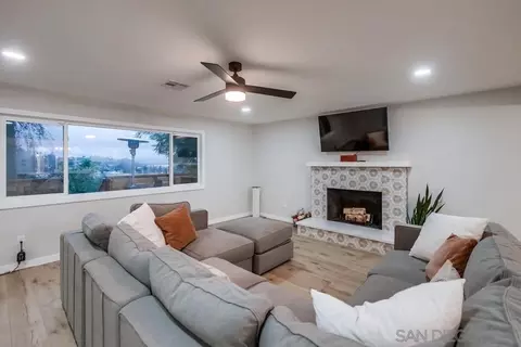 Living - 9531 Prospect Ave, Lakeside, CA 92040 photo 1 of 3