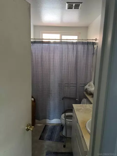 Bath - 9300 Nalini Ct, Santee, CA 92071 photo 4 of 4