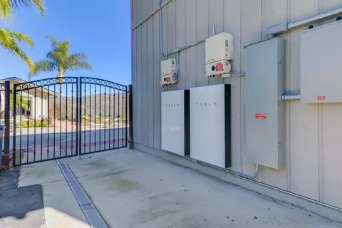 Exterior - 2559 Pence Dr, El Cajon, CA 92019 photo 16 of 16