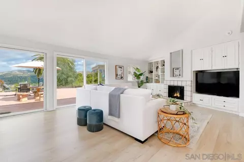 Living - 2559 Pence Dr, El Cajon, CA 92019 photo 3 of 8