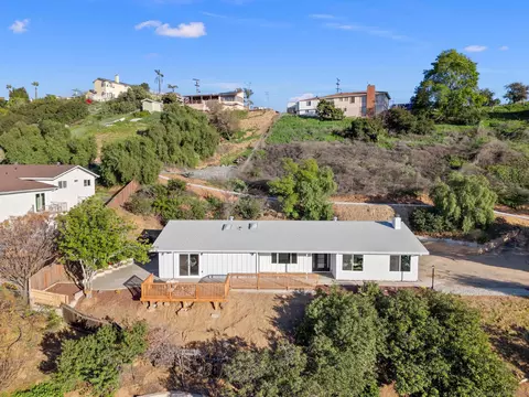 12677 Jackson Hill Dr, El Cajon, CA 92021