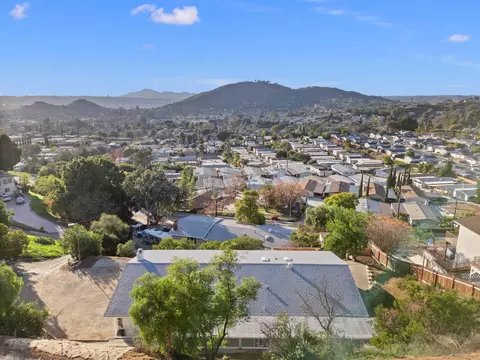 12677 Jackson Hill Dr, El Cajon, CA 92021 photo 2