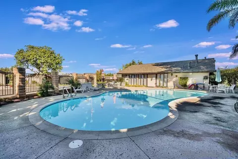 749 Nob Cir, Vista, CA 92084 photo 21