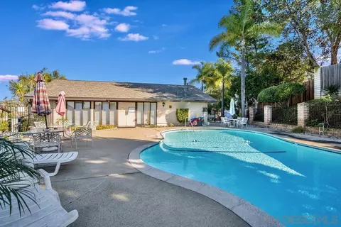749 Nob Cir, Vista, CA 92084 photo 22