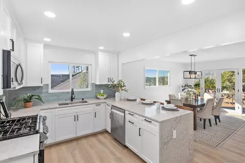 Kitchen - 10062 Diversion Dr, Spring Valley, CA 91977 photo 3 of 4