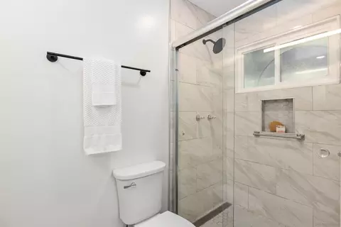 Bath - 10062 Diversion Dr, Spring Valley, CA 91977 photo 2 of 3
