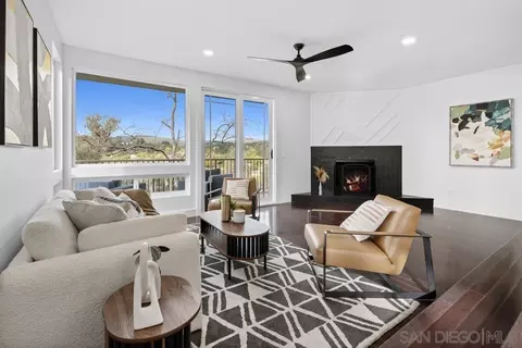 Living - 3170 Via De Caballo, Encinitas, CA 92024 photo 2 of 5
