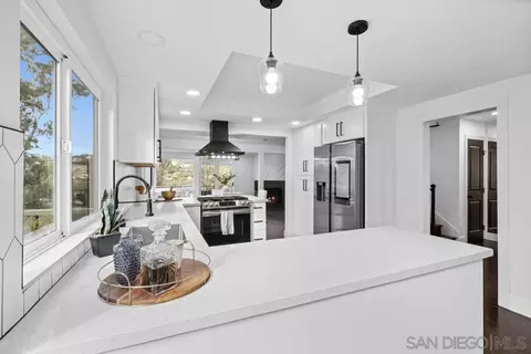 Kitchen - 3170 Via De Caballo, Encinitas, CA 92024 photo 2 of 5