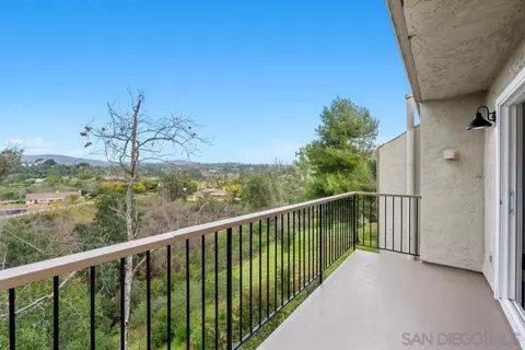 Exterior - 3170 Via De Caballo, Encinitas, CA 92024 photo 10 of 13