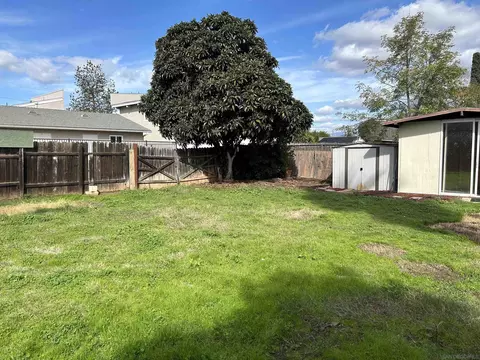 836 W 10th Ave, Escondido, CA 92025 photo 3