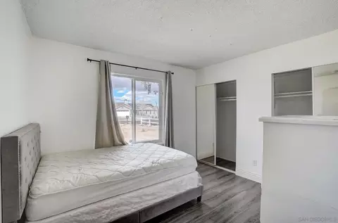 Bedroom - 21164 Sitkan Rd, Apple Valley, CA 92308 photo 1 of 3