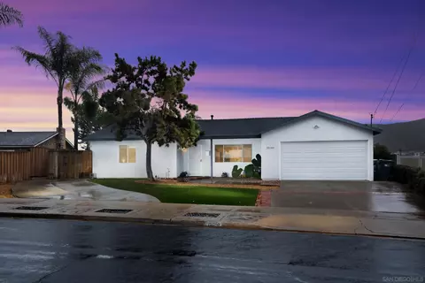 10140 Strathmore Dr, Santee, CA 92071
