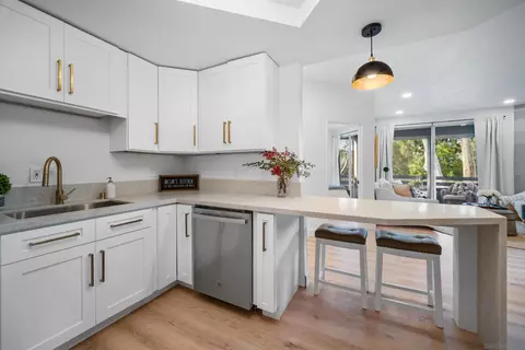 Kitchen - 7402 Mission Trails Dr #91, Santee, CA 92071 photo 4 of 4