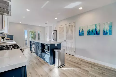 Living - 545 N Vine St, Oceanside, CA 92054 photo 5 of 5