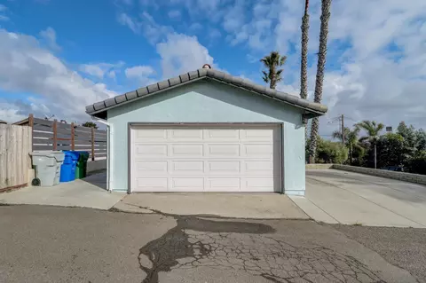 Exterior - 545 N Vine St, Oceanside, CA 92054 photo 8 of 14