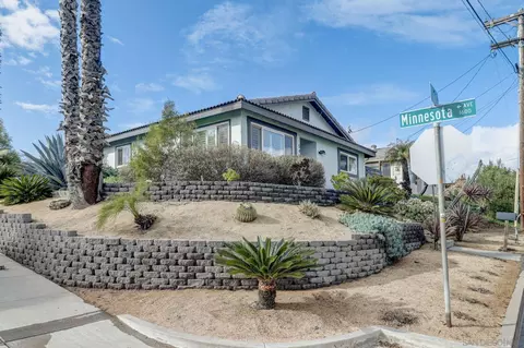 Exterior - 545 N Vine St, Oceanside, CA 92054 photo 3 of 14