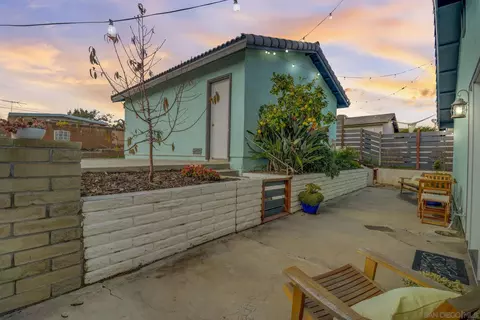 Exterior - 545 N Vine St, Oceanside, CA 92054 photo 14 of 14