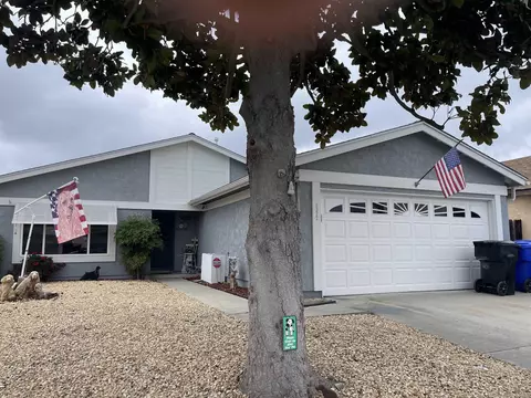8372 Menkar Rd, San Diego, CA 92126