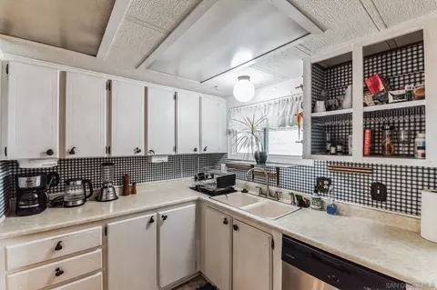 203 Bright Creek Ln, Oceanside, CA 92056