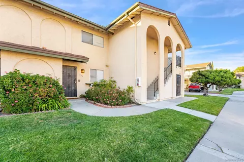 Exterior - 526 Debra Pl, San Marcos, CA 92078 photo 2 of 6