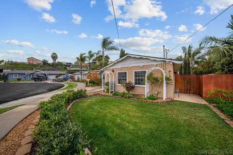 Exterior - 8716 Brady Ave, Spring Valley, CA 91977 photo 24 of 32