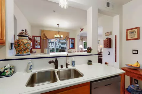 Kitchen - 6224 Via Trato, Carlsbad, CA 92009 photo 3 of 4