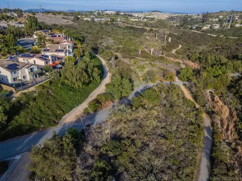 View/Area - 6224 Via Trato, Carlsbad, CA 92009 photo 8 of 10