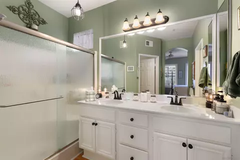 Bath - 6224 Via Trato, Carlsbad, CA 92009 photo 1 of 2