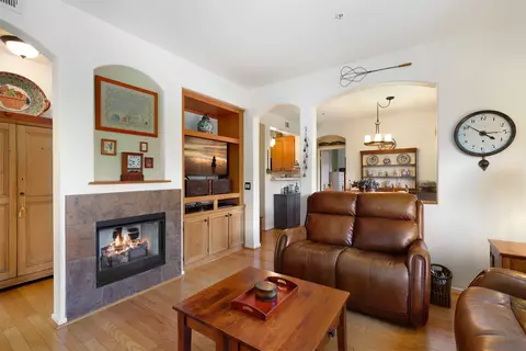 Living - 6224 Via Trato, Carlsbad, CA 92009 photo 3 of 4