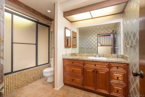 Bath - 9324 Tomiko Ct, La Mesa, CA 91941 photo 2 of 4