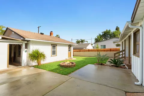 Exterior - 845 W 3rd Ave, Escondido, CA 92025 photo 5 of 7