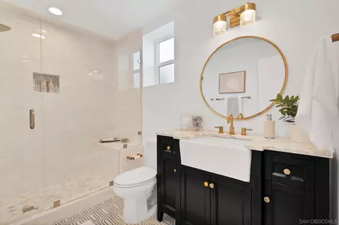 Bath - 408 Andrew Ave, Encinitas, CA 92024 photo 1 of 5