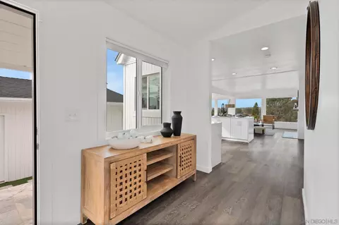 Entry Way - 408 Andrew Ave, Encinitas, CA 92024 photo 1 of 1