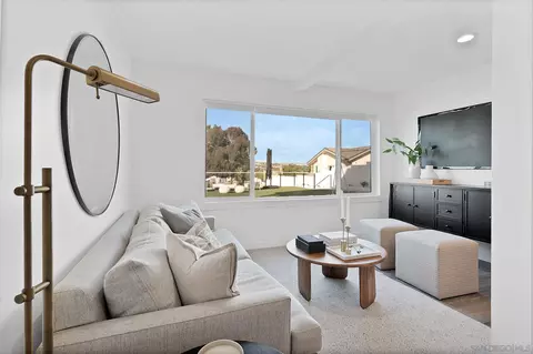 Living - 408 Andrew Ave, Encinitas, CA 92024 photo 4 of 6