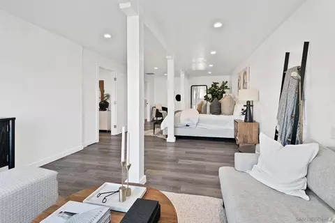 Living - 408 Andrew Ave, Encinitas, CA 92024 photo 5 of 6