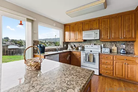 1645 Greenfield Dr, El Cajon, CA 92021