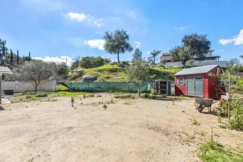 Exterior - 1042 Midway Dr, Alpine, CA 91901 photo 6 of 11