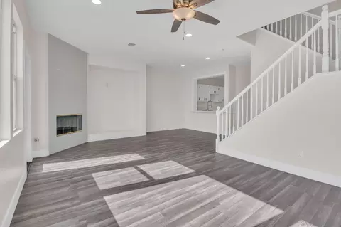 Living - 4434 Brisbane Way #3, Oceanside, CA 92058 photo 1 of 2