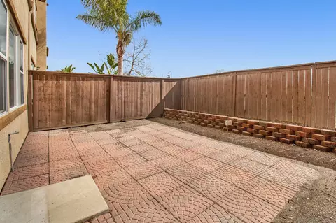 Exterior - 4434 Brisbane Way #3, Oceanside, CA 92058 photo 4 of 9
