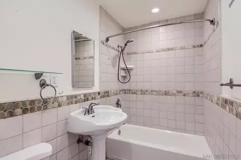 1216 Stoneridge Dr, Spring Valley, CA 91977 photo 9