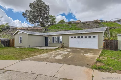 1216 Stoneridge Dr, Spring Valley, CA 91977