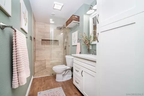 Bath - 325 Wind Flower Way, Oceanside, CA 92057 photo 6 of 6