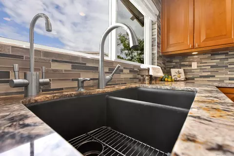 Kitchen - 14545 Hillndale Way, Poway, CA 92064 photo 3 of 7