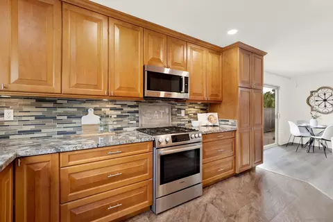 Kitchen - 14545 Hillndale Way, Poway, CA 92064 photo 4 of 7