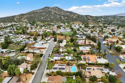 View/Area - 14545 Hillndale Way, Poway, CA 92064 photo 3 of 4